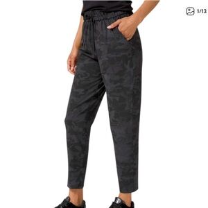 Lululemon Incognito Pant